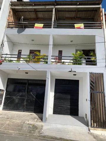 Casa na Comunidade Vila Mar, com 03 pavimentos.