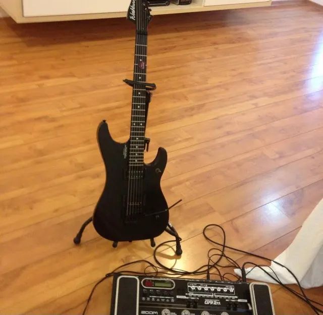 Vendo Guitarra Washburn N4 - Foto 3
