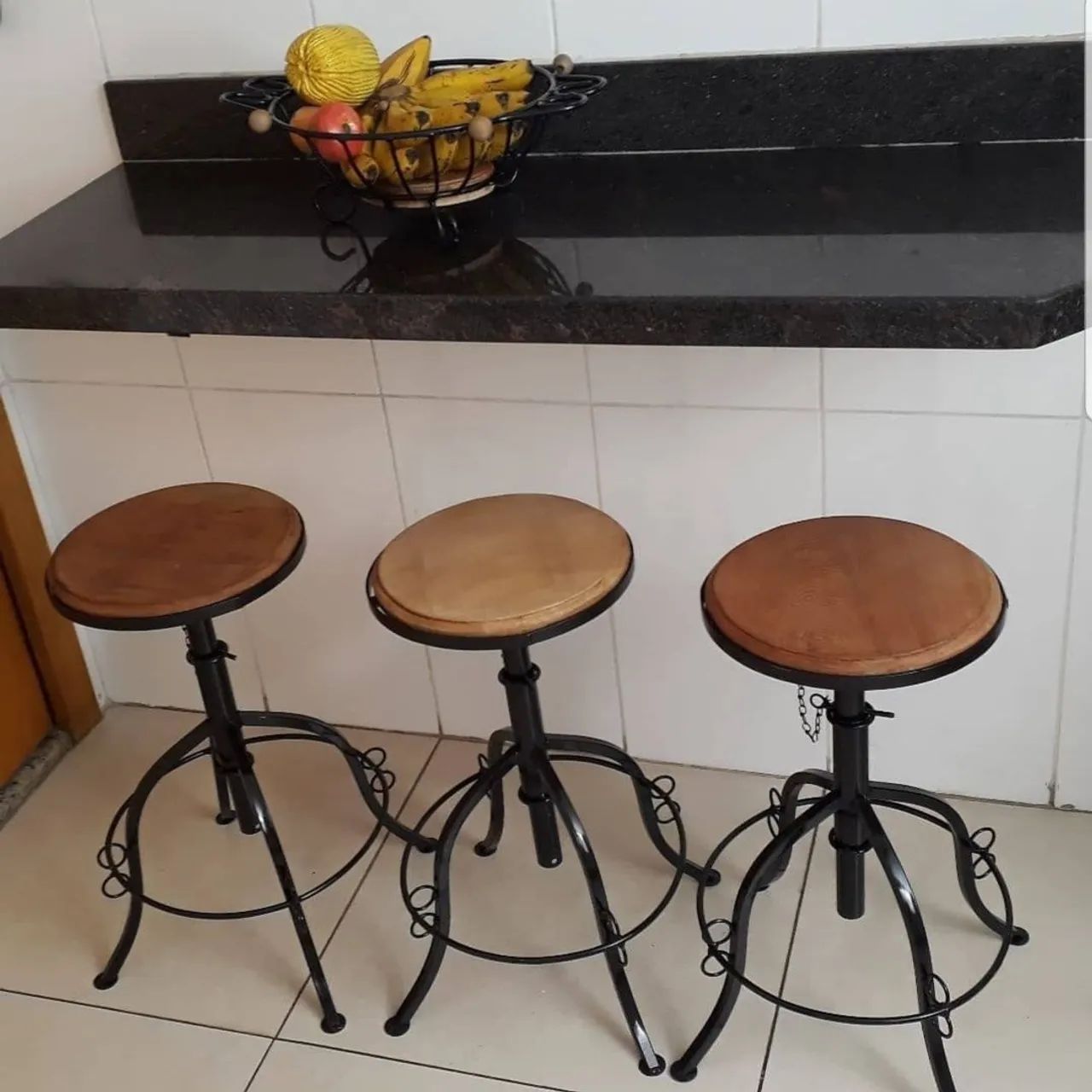 Banco Alto Regulável e Giratório  - Foto 4
