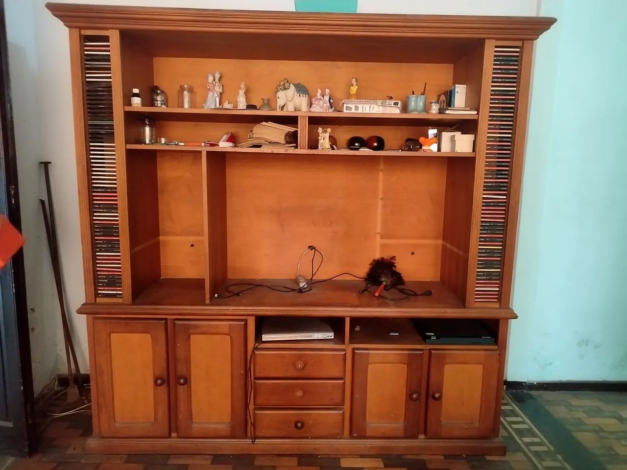 Armário de Madeira  para sala - Foto 2