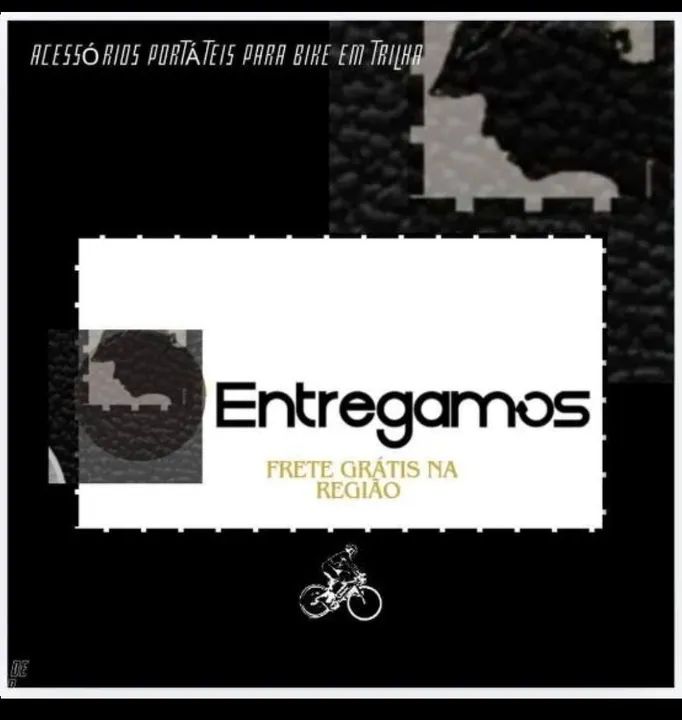 Garrafinha de água para Bike. Acompanha suporte. - Foto 3