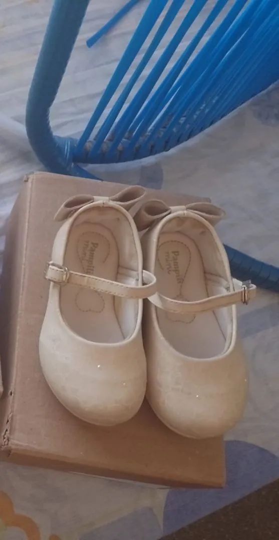 Sapatinhos de menina - Tamanho 29, 22 e 25  - B2a Kids - Foto 3