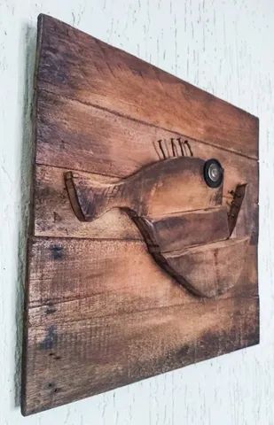 Onda de Sustentabilidade: Quadro Decorativo de Madeira Reciclada com Peixe Estilizado - Foto 2