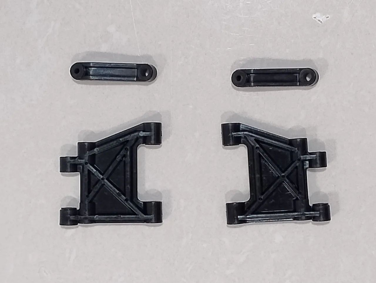 Bandeja suspensão Traseira do Tamiya TA02 - Usado - Foto 2