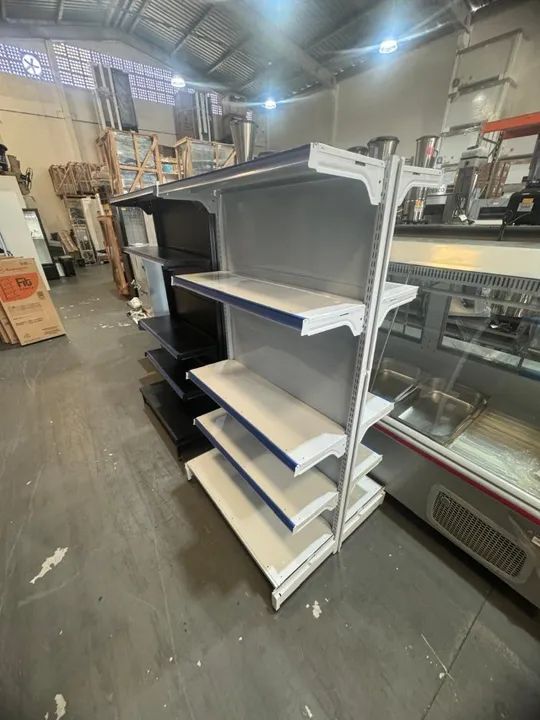 Gondola de centro 1,70 altura base 40 prateleira 30cm Nova 