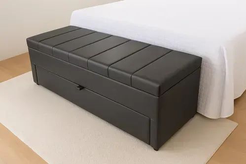 Puff Baú Sapateira com Capitonê em Suede Liso Puff Baú Gaveta (sapateira e Calçadeira)