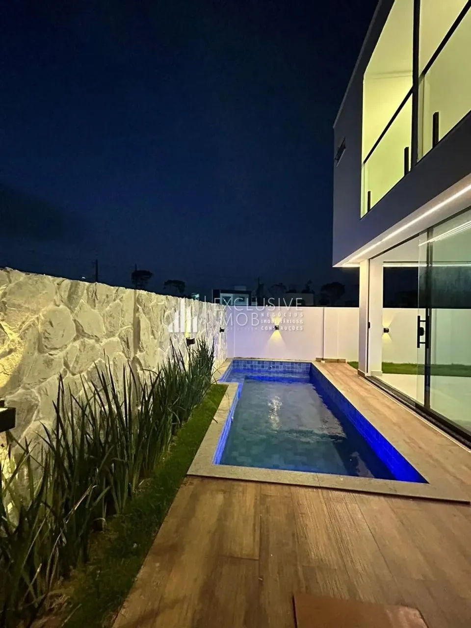 Imóvel para venda possui 207 metros quadrados com 1 quarto em Mangueirão - Belém - PA