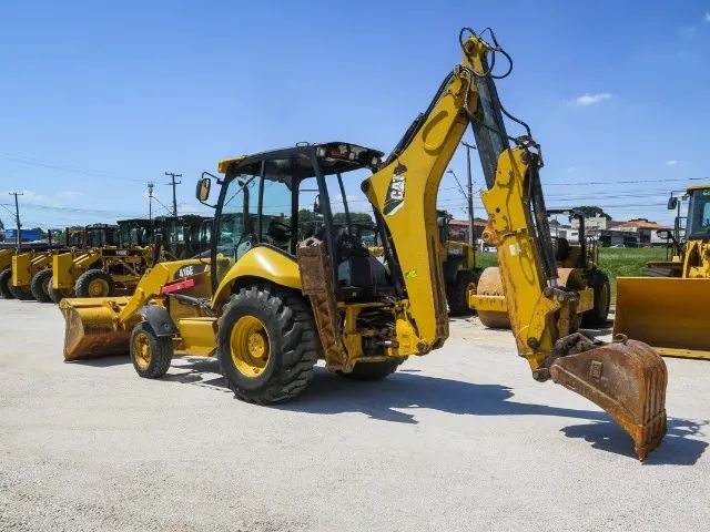 Retroescavadeira CAT 416E 4x2 2011 Lança extensível - Foto 4