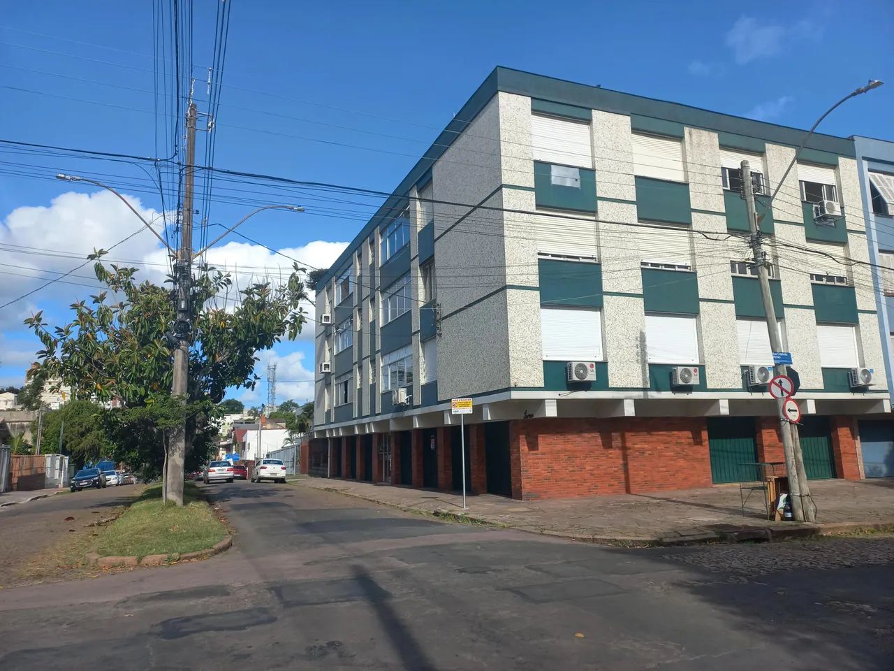Imóvel para aluguel com 90 metros quadrados com 3 quartos em Jardim São Pedro - Porto Aleg