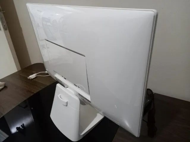 All In One LG 24 Polegadas Novo C/ Problema no Display - Leia a Descrição - Foto 2