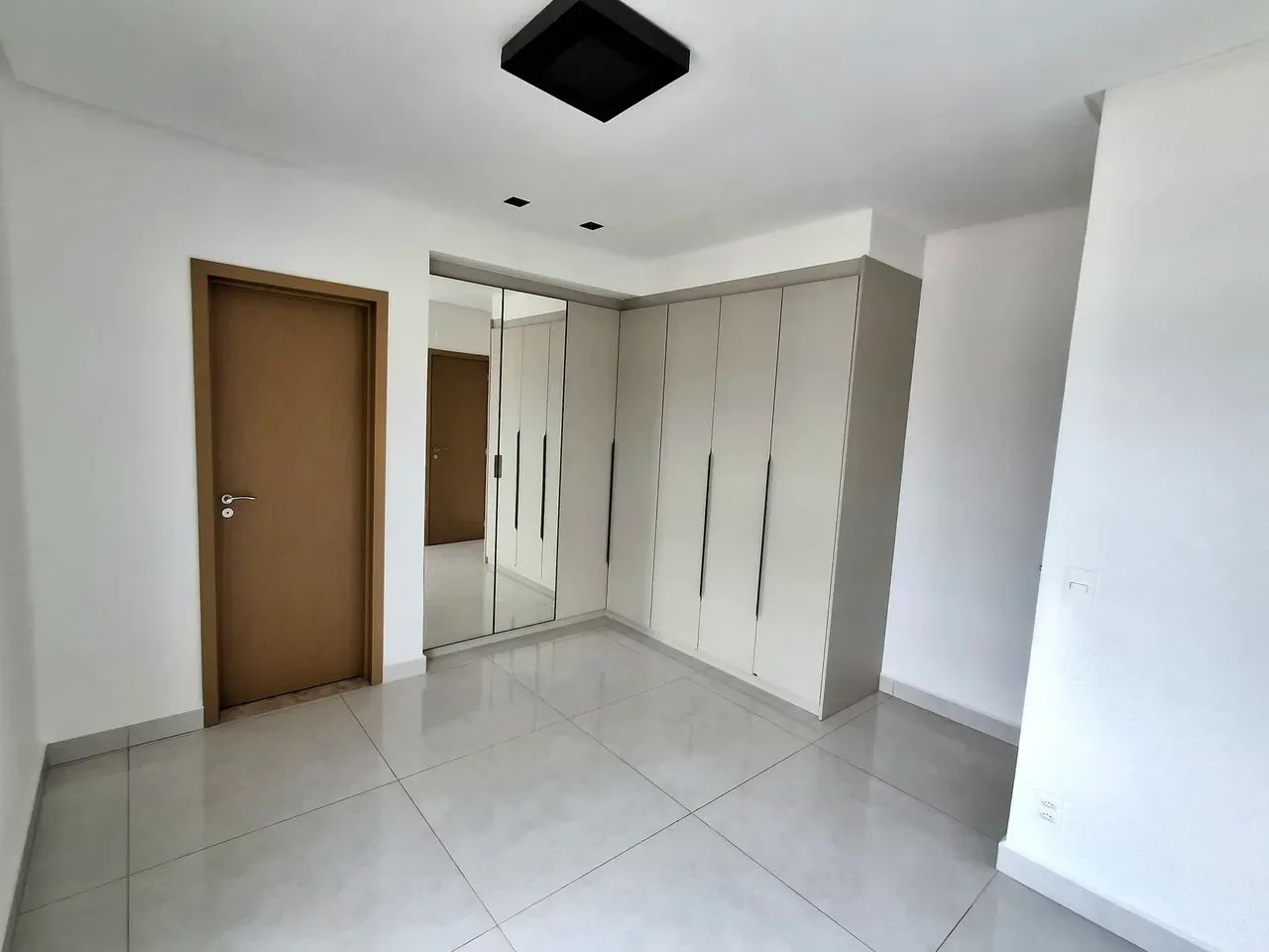 Apartamento para alugar com 3 suítes, 202m², andar inteiro, elevador privativo e lazer com - Foto 11