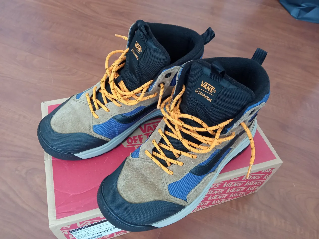 Tênis Vans Ultrarange