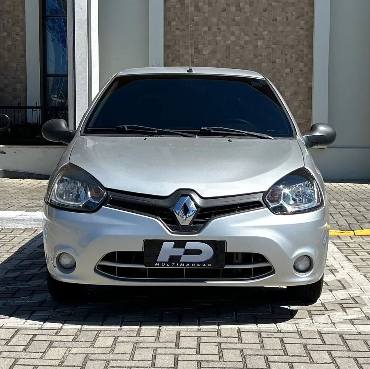 Renault Clio Expression Hi-flex 1.0 16V 5P 2015 - Foto 2
