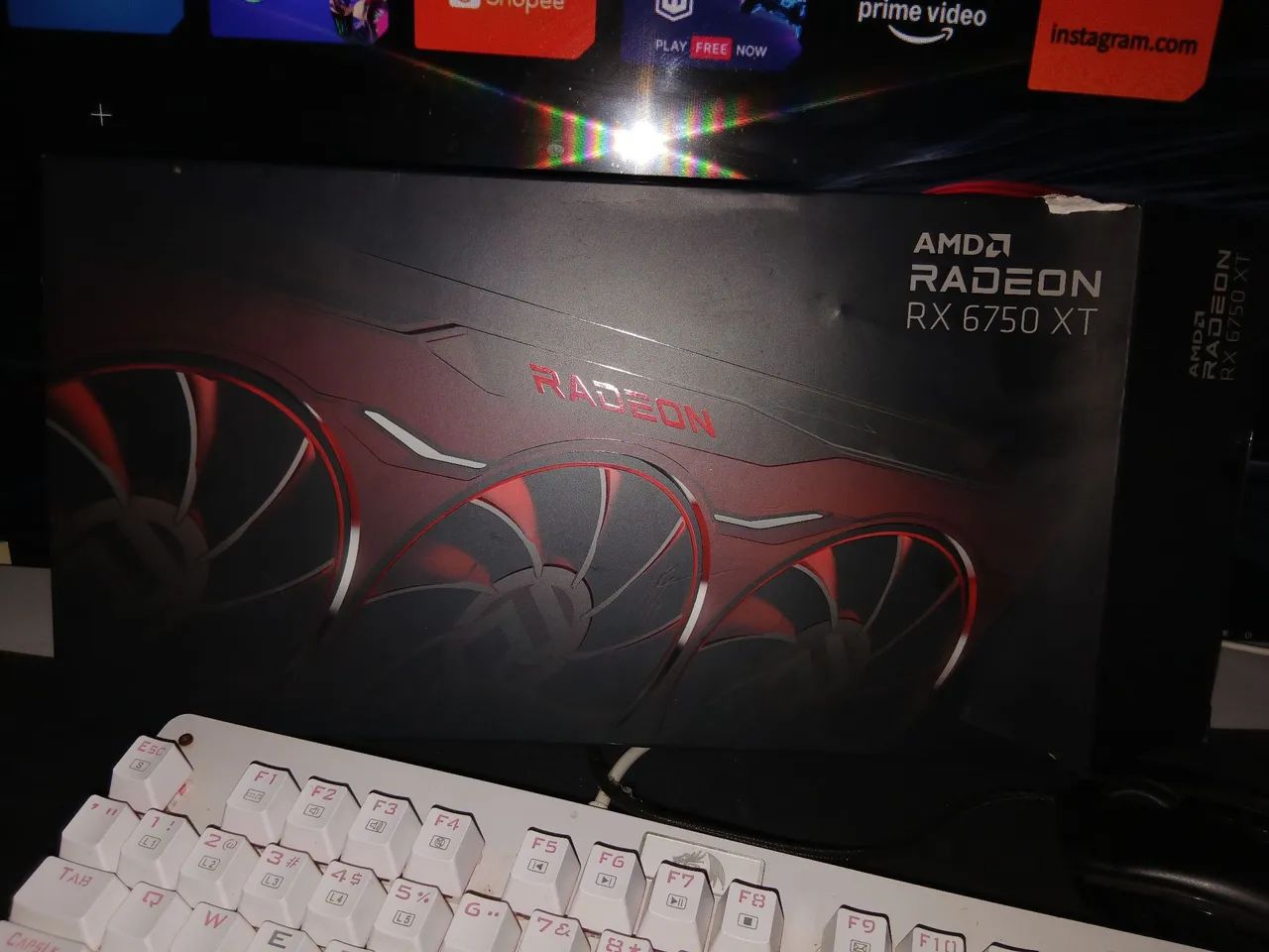 Placa de Vídeo AMD Radeon RX 6750 XT