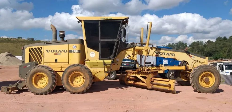 MOTONIVELADORA PATROL VOLVO G-930
