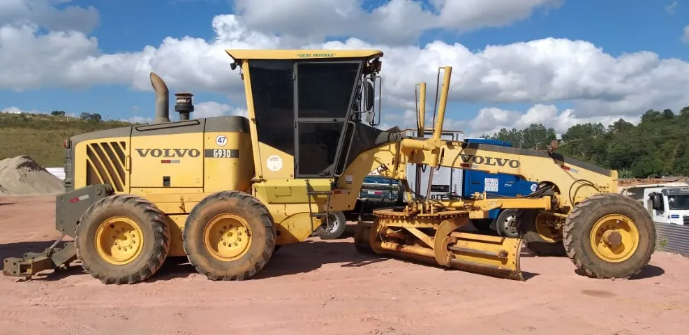 MOTONIVELADORA PATROL VOLVO G-930
