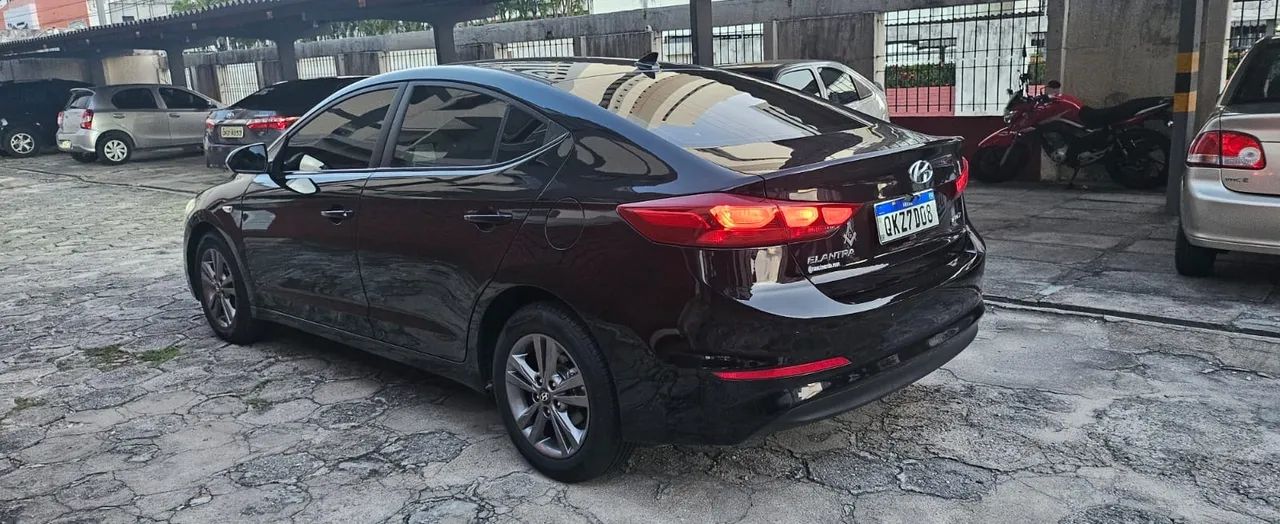 Hyundai Elantra 2017 flex ( Impecável) - Foto 5