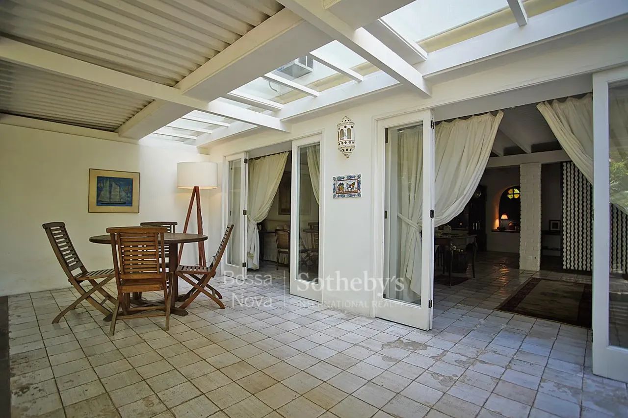 Casa cercada de verde na Gávea - Foto 4