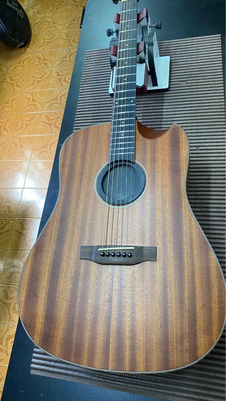 Violão Redburn