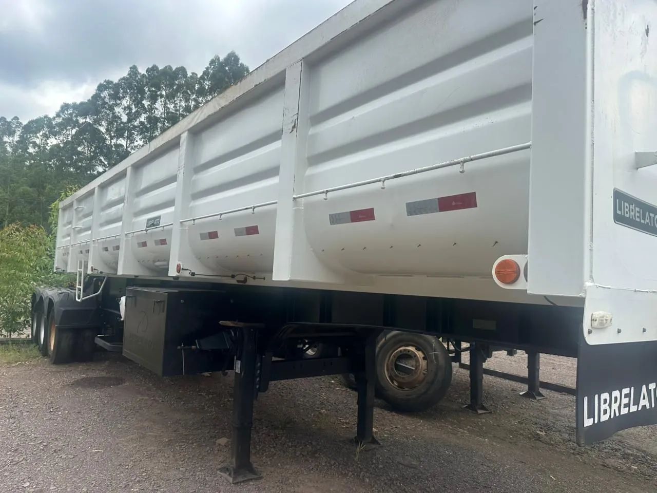 Basculante 9 eixos librelato ano 2021 - Foto 7