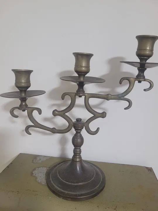 Castiçal de bronze antigo: - Foto 6