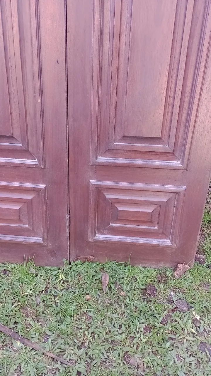 Portas em madeira delei64186570515203124