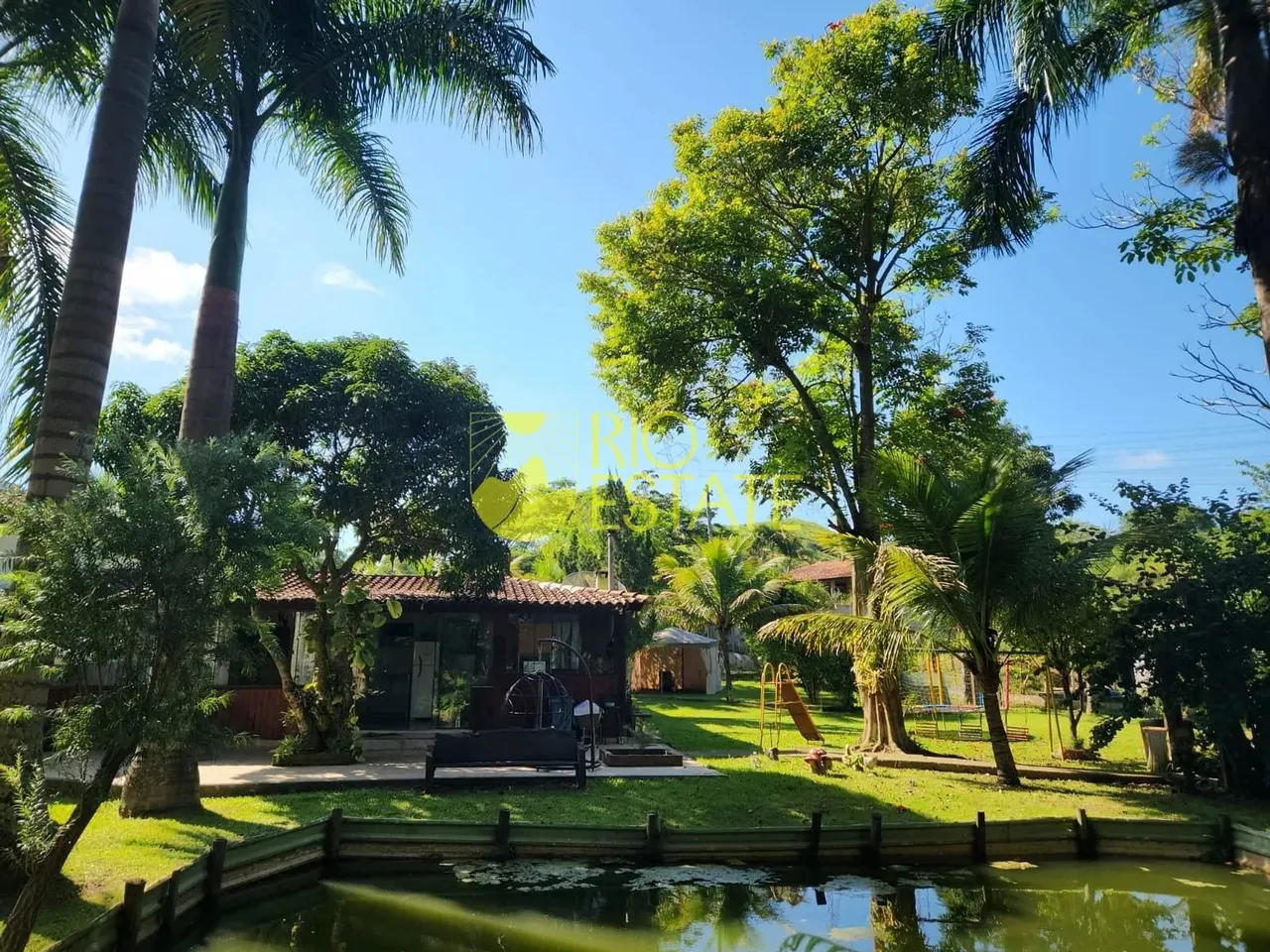 Chácara com PISCINA e 4 quartos à venda, KM 100- Pinheiral | RJ