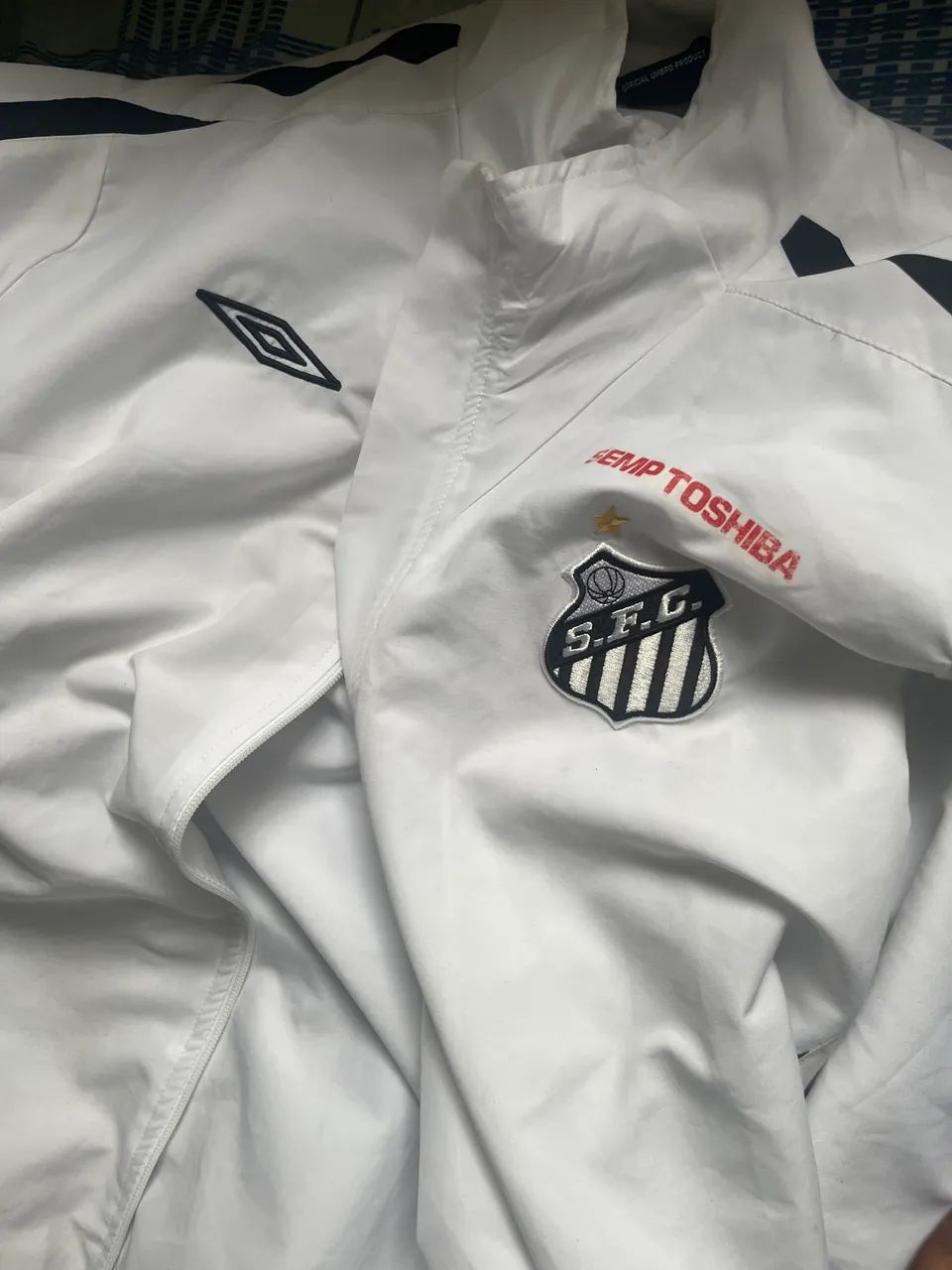 Jaqueta/Hino do Santos FC Roupas Centro, Caraguatatuba