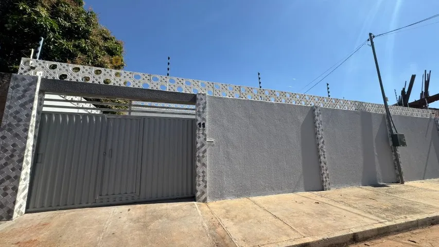 Vende-se casa, 2 quartos, 1 suite em Varzea Grande
