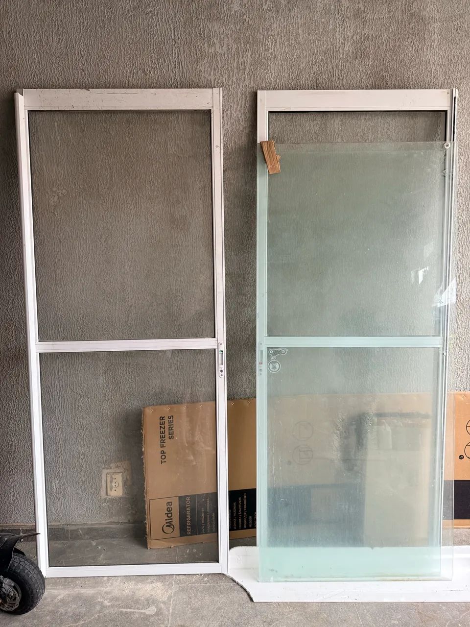 Porta dupla de vidro e Box banheiro