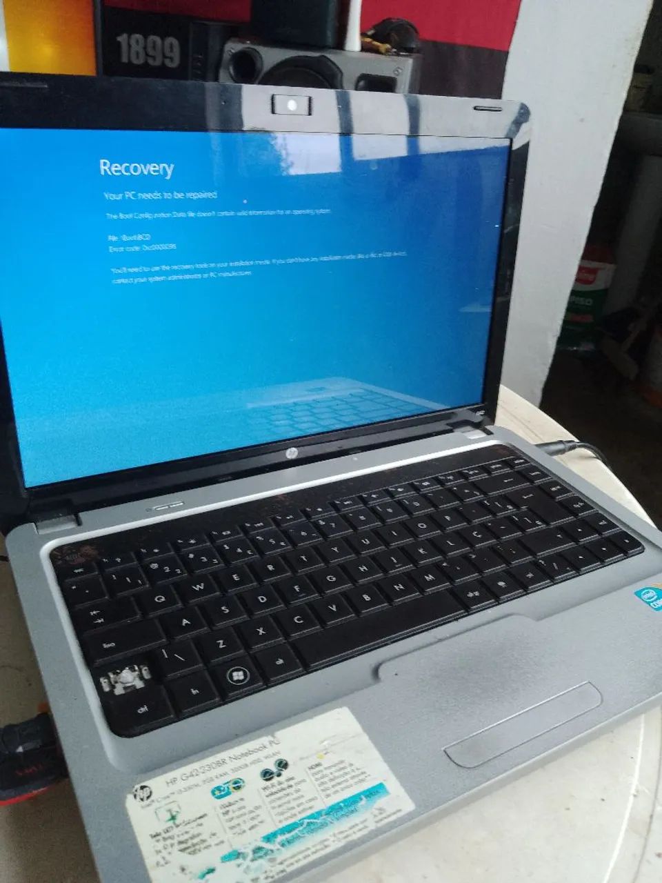 Hp g 42 core i3 4g.  