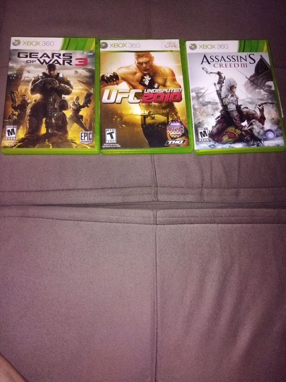 3 Jogos Xbox 360 - Gears of War 3, UFC 2010 e Assassin's Creed III