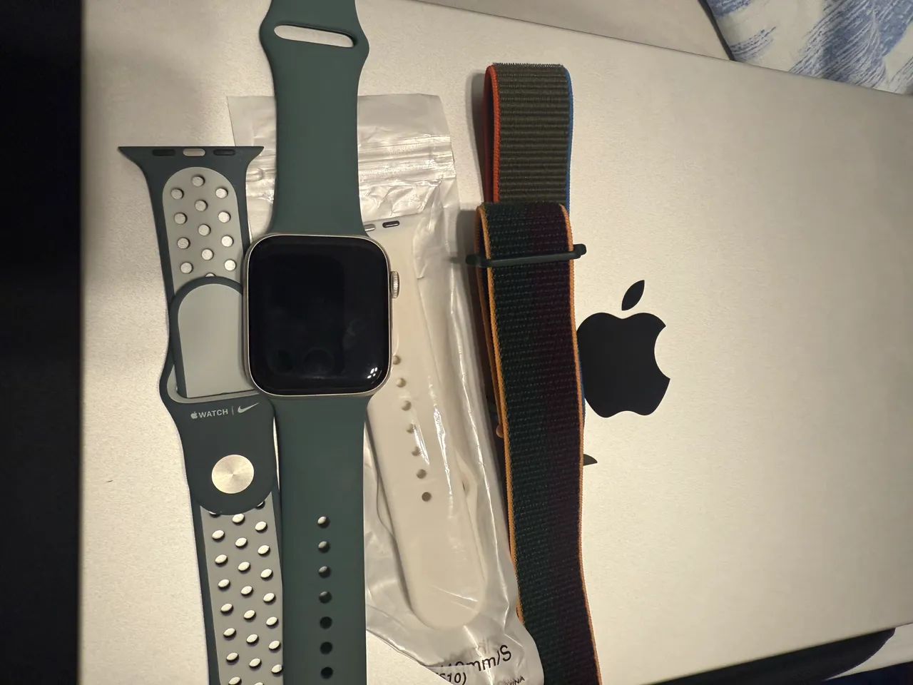 Apple Watch SE 2  44" + Celular + GPS