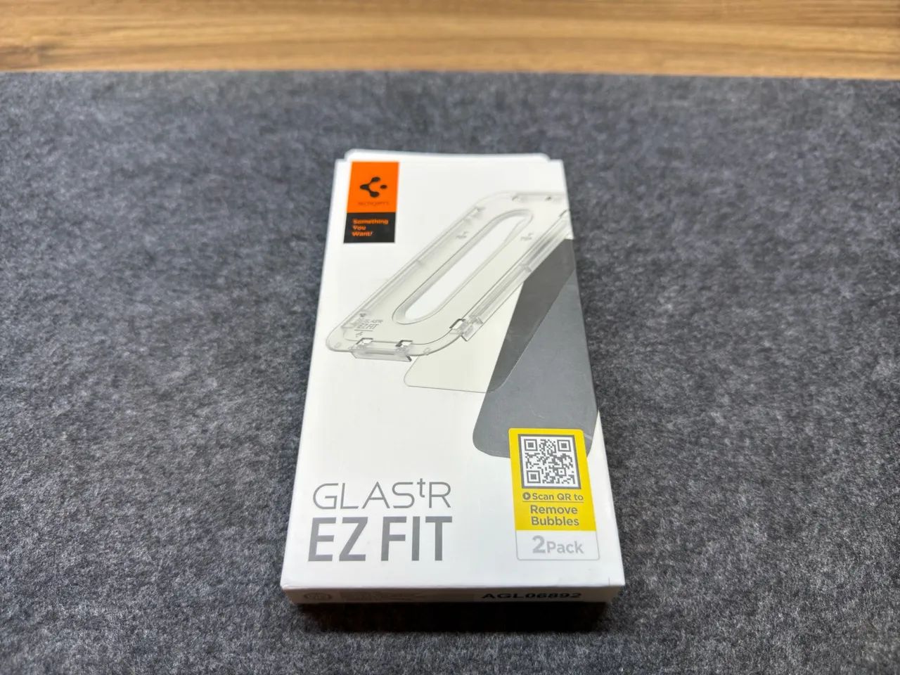 Película Spigen - iPhone 15 Pro GlasTr EZ Fit 1 unidade