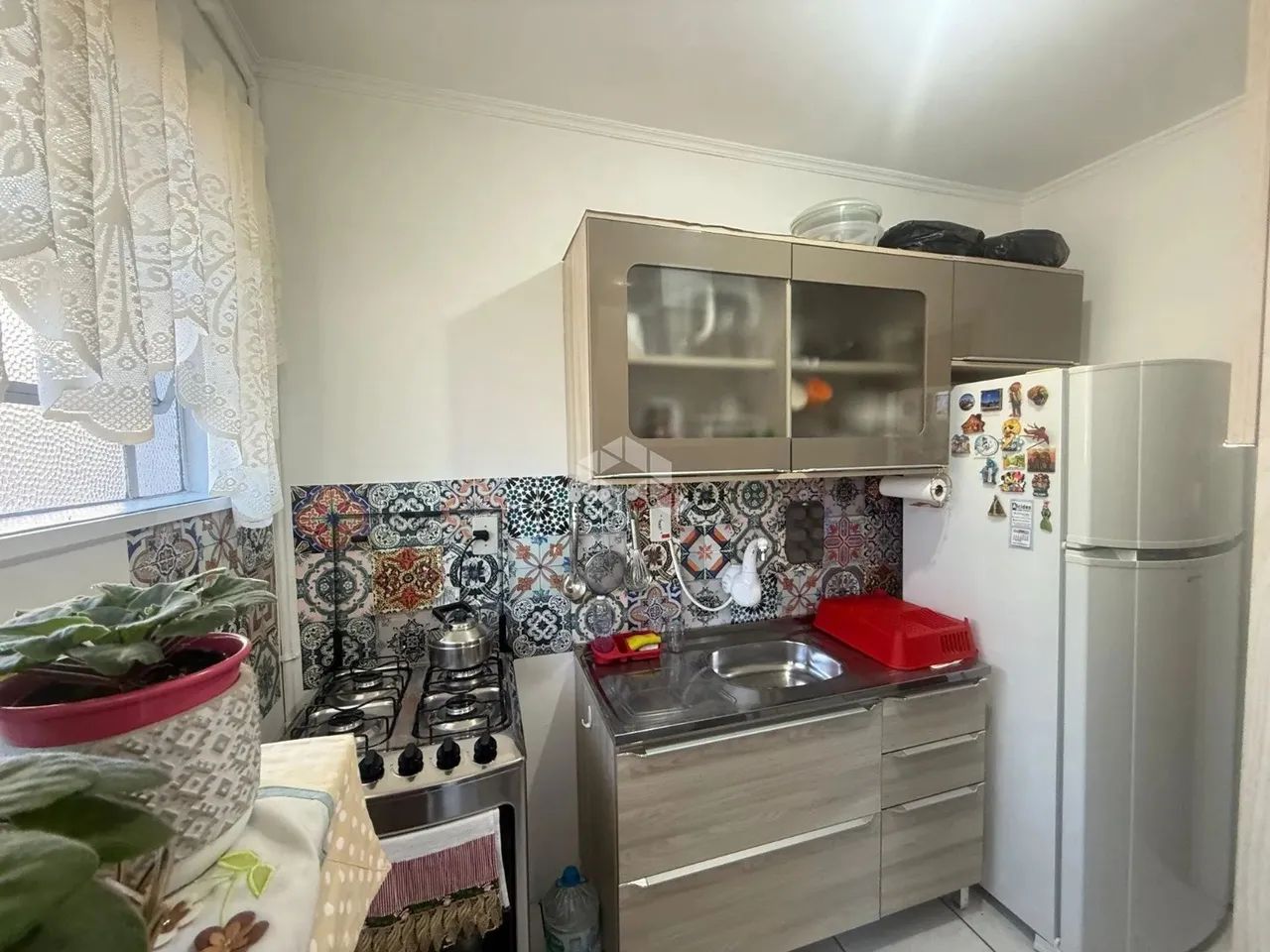 Apartamento de 2 dormitórios, no bairro Humaitá, em Porto Alegre. - Foto 5