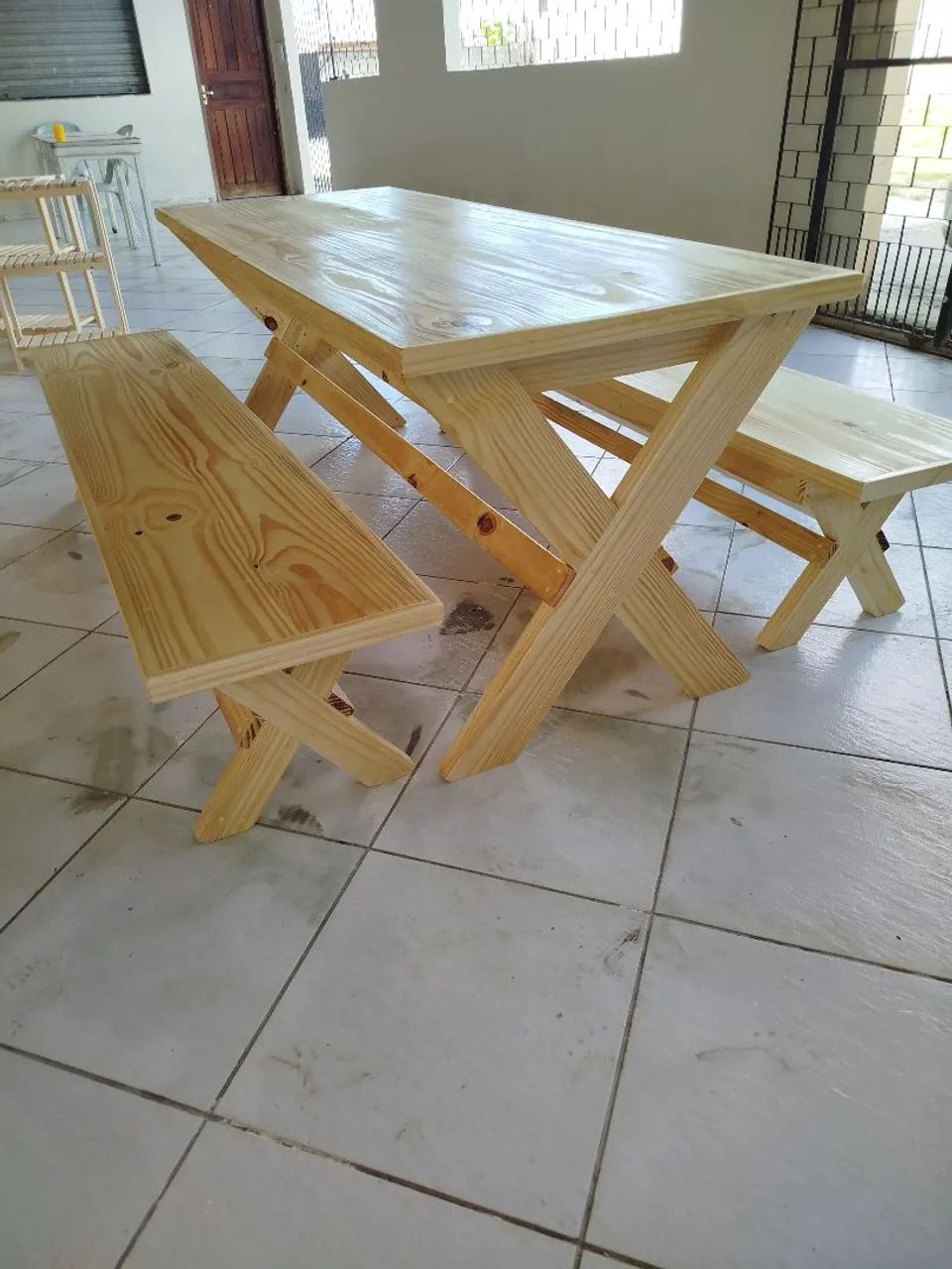 Mesa pernas em x com 2 bancos. Para área externa, deck .. - Foto 2