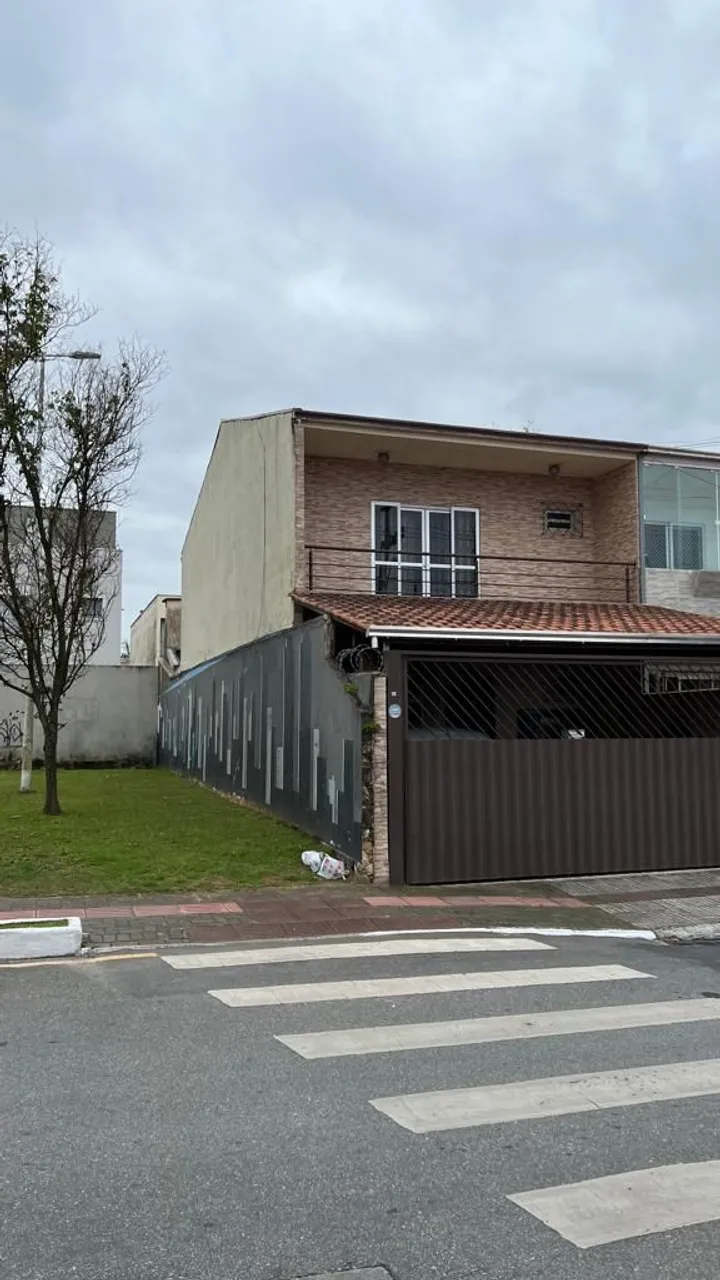 Sobrado a venda em Balneário Camboriú