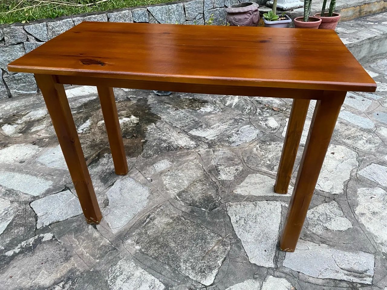 Mesa de madeira maciça