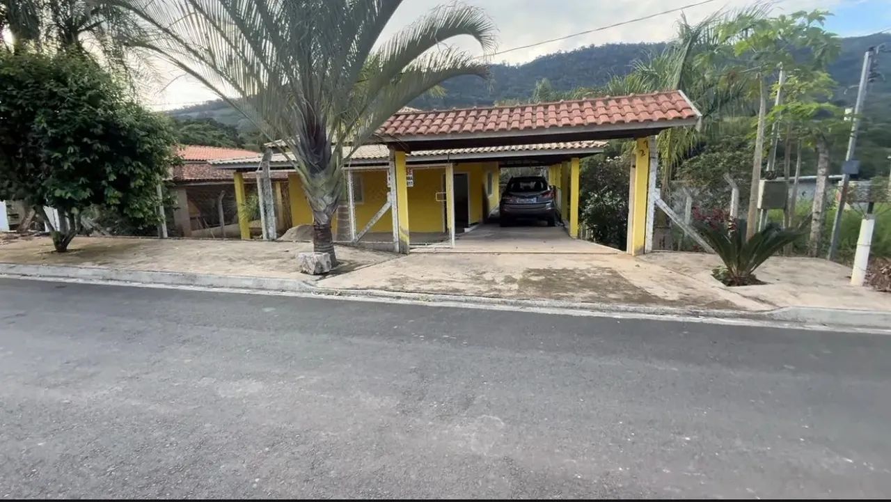 Linda Chacara a venda em Jacutinga -MG