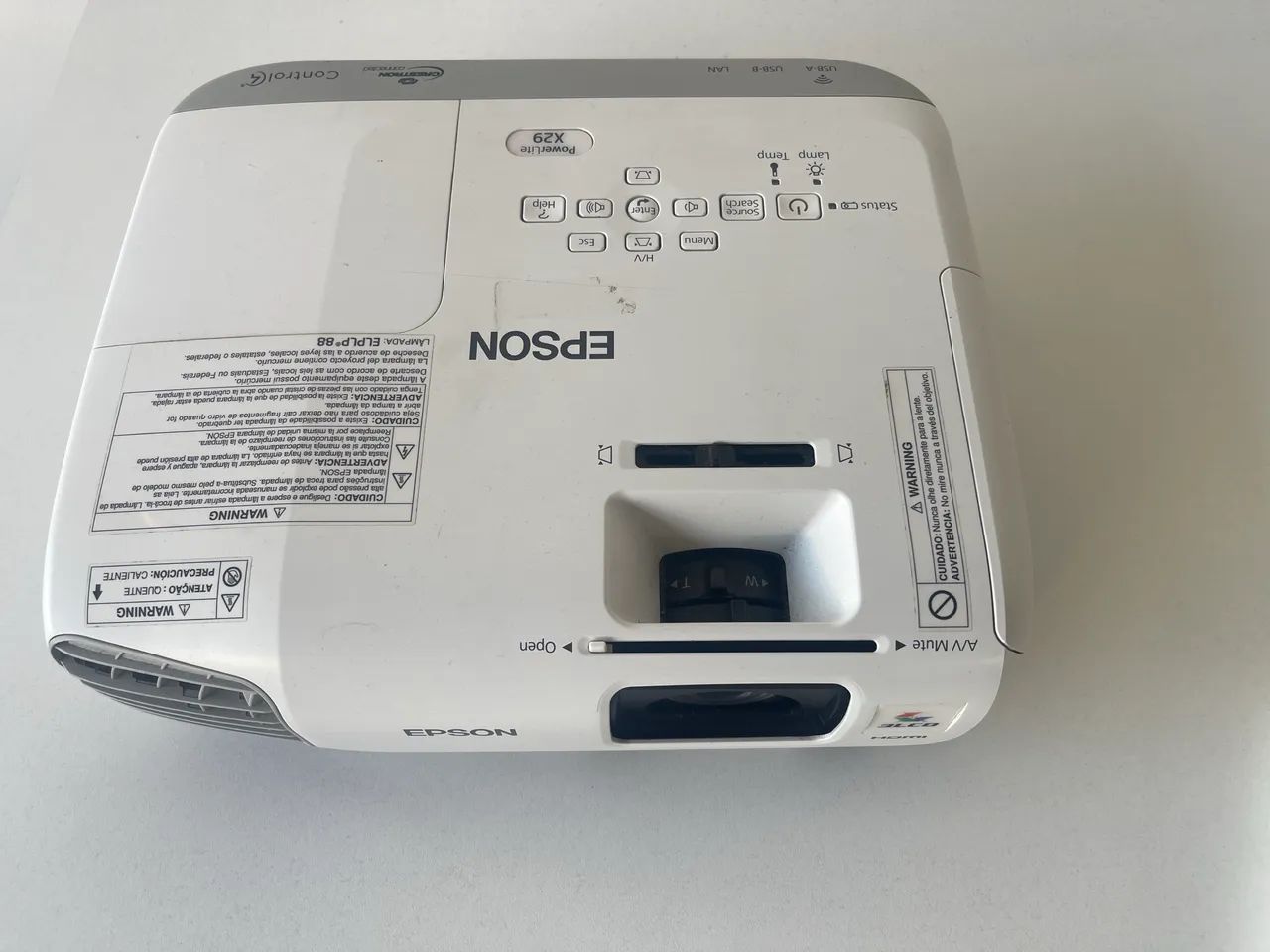 Vendo Projetor Epson PowerLite X29 com controle - Foto 2