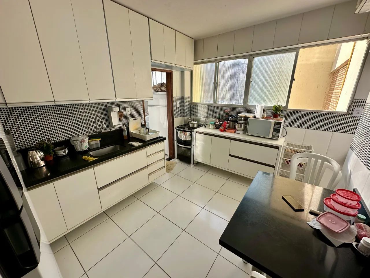 Apartamento 4/4 na Pituba, 1 suíte, nascente, super ventil4ado, 215m², excelente localizaç - Foto 7