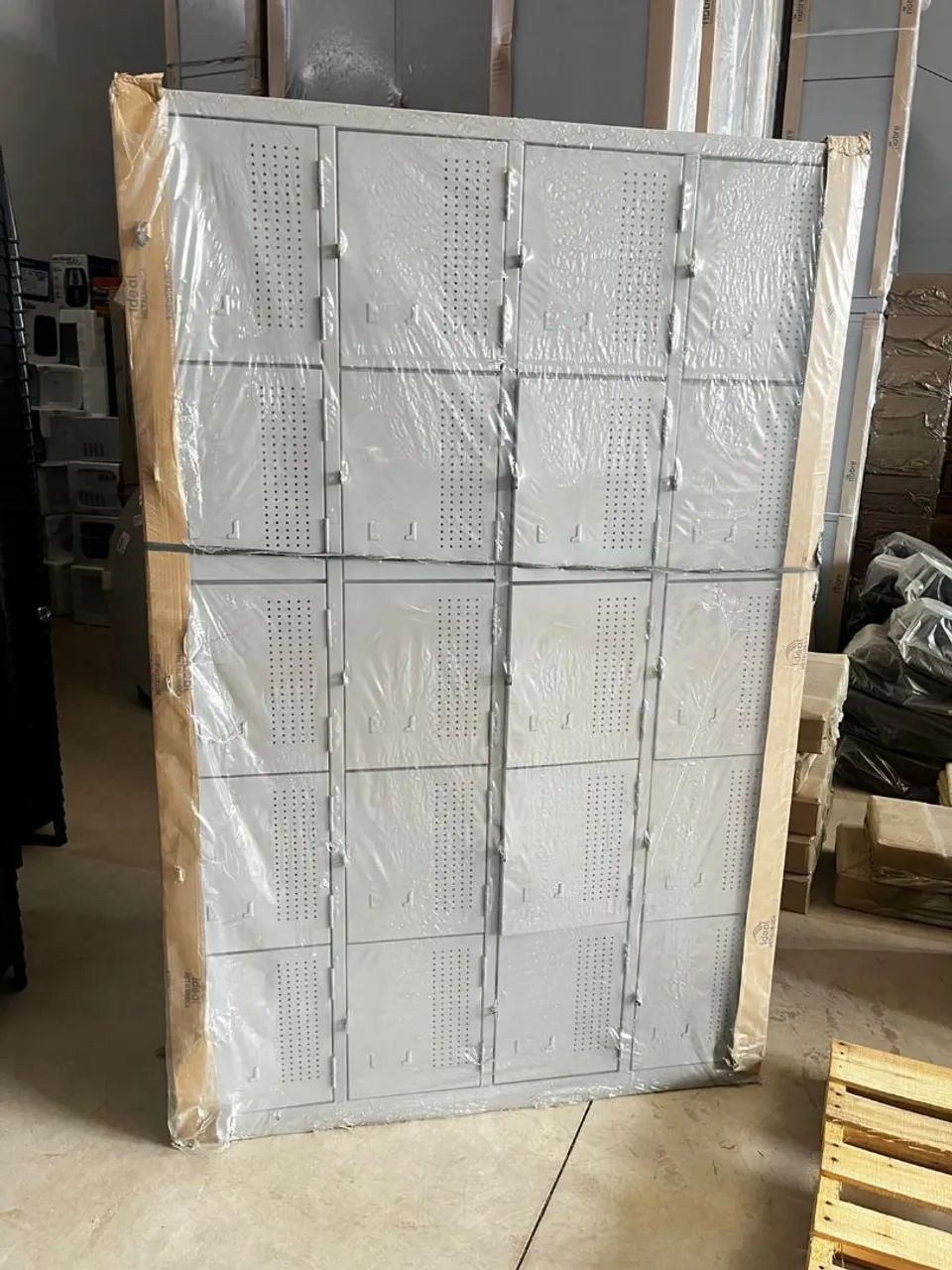 Armários de Aço para Empresas e Alojamentos | Pronta Entrega<br> - Foto 3