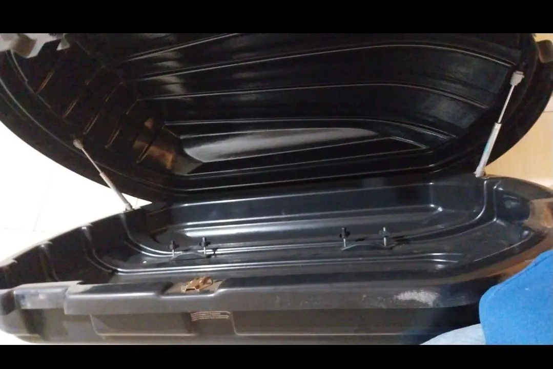 Bagageiro de teto automotivo
