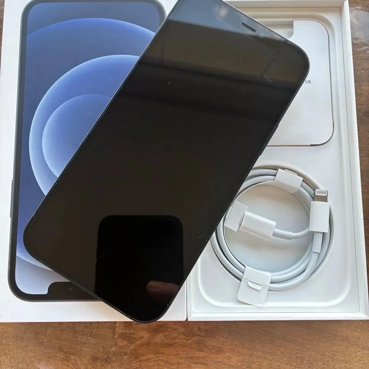 IPHONE 12