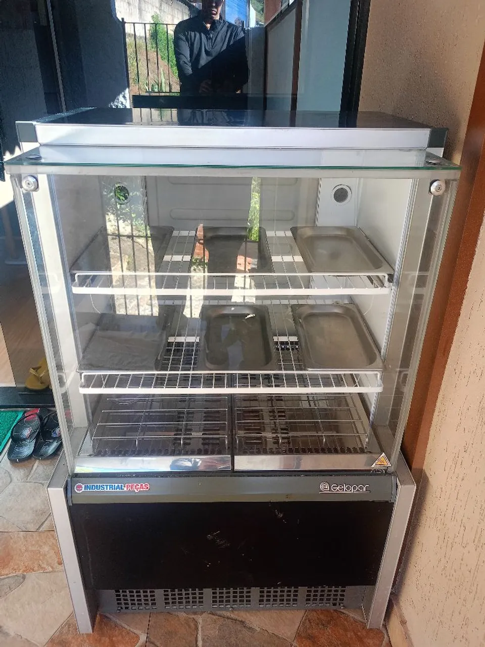 Expositor/Aquecedor de Alimentos Gelopar