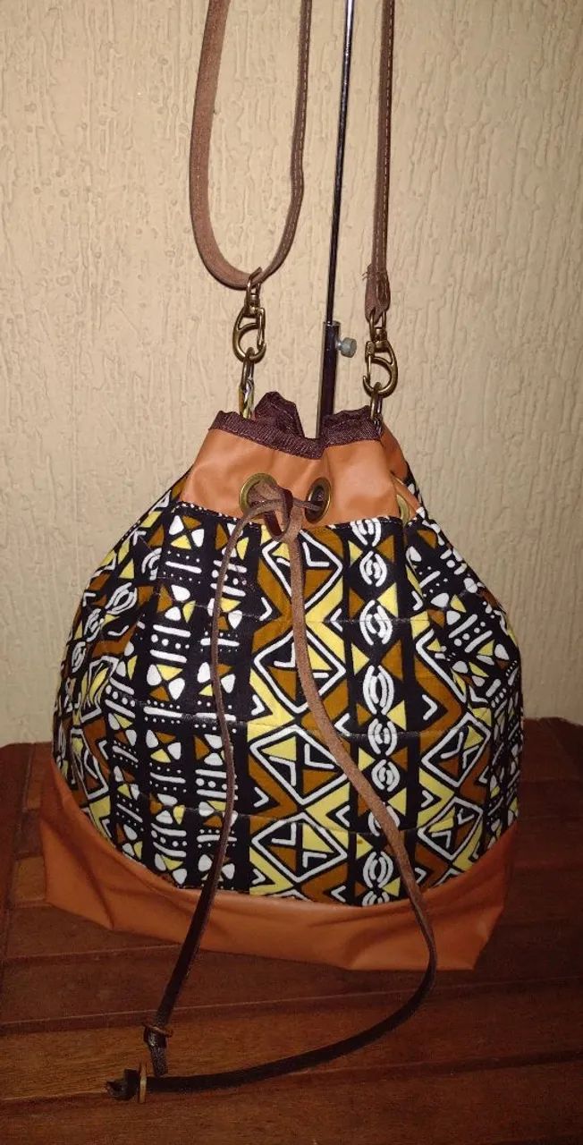 VENDEDORES DE ROUPAS E ARTIGOS AFRO !!
