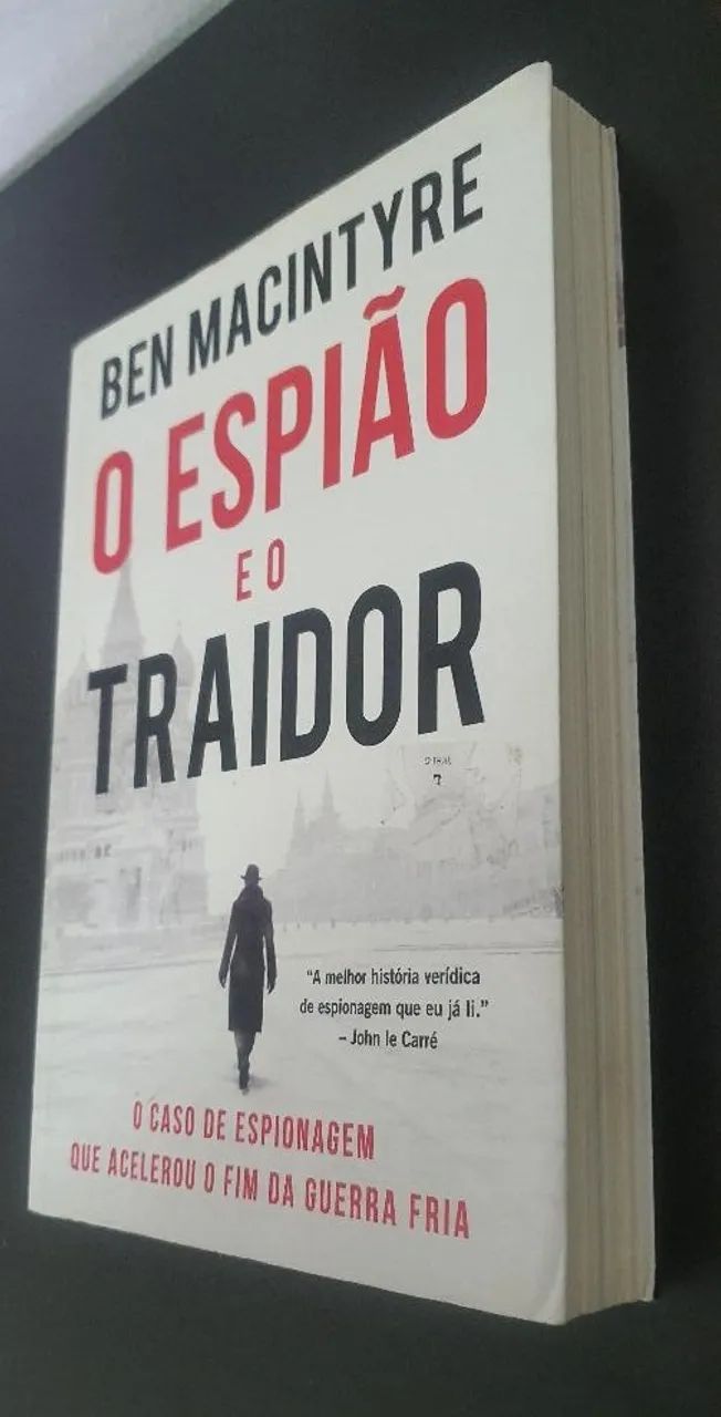 Livro O Espião e o traidor - Ben Macintyre - Foto 2