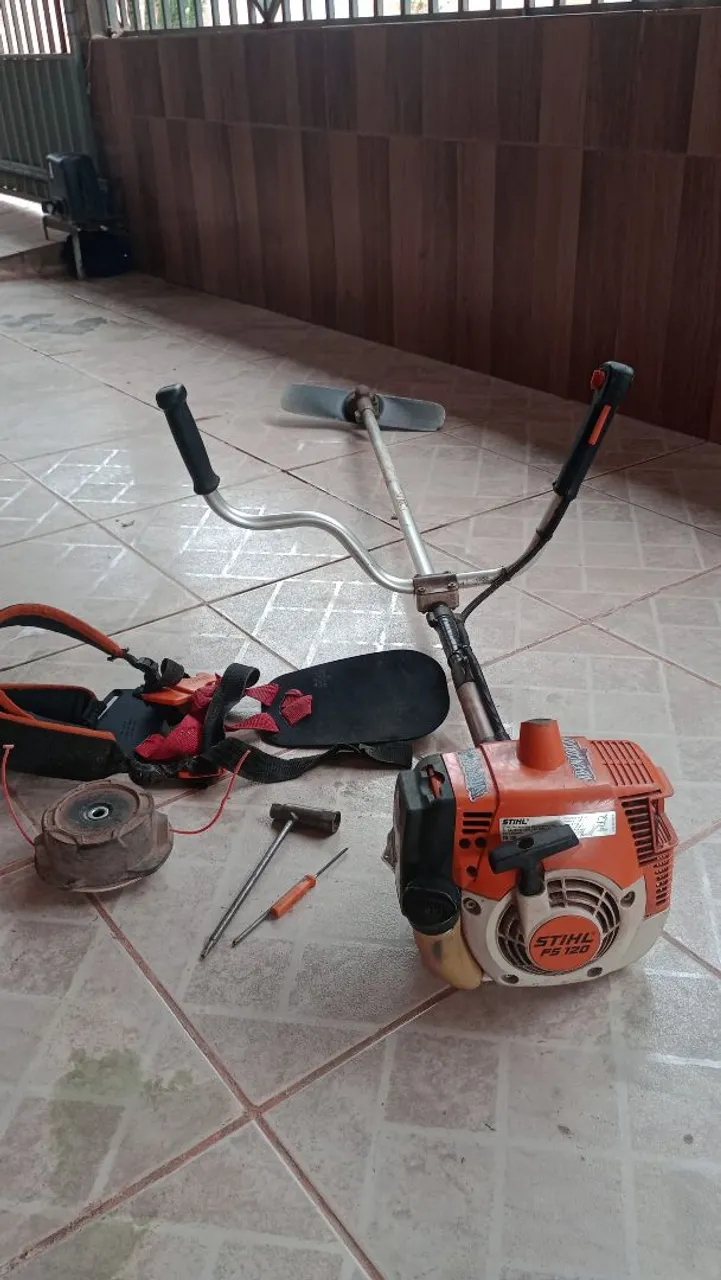 Roçadeira Stihl FS 120