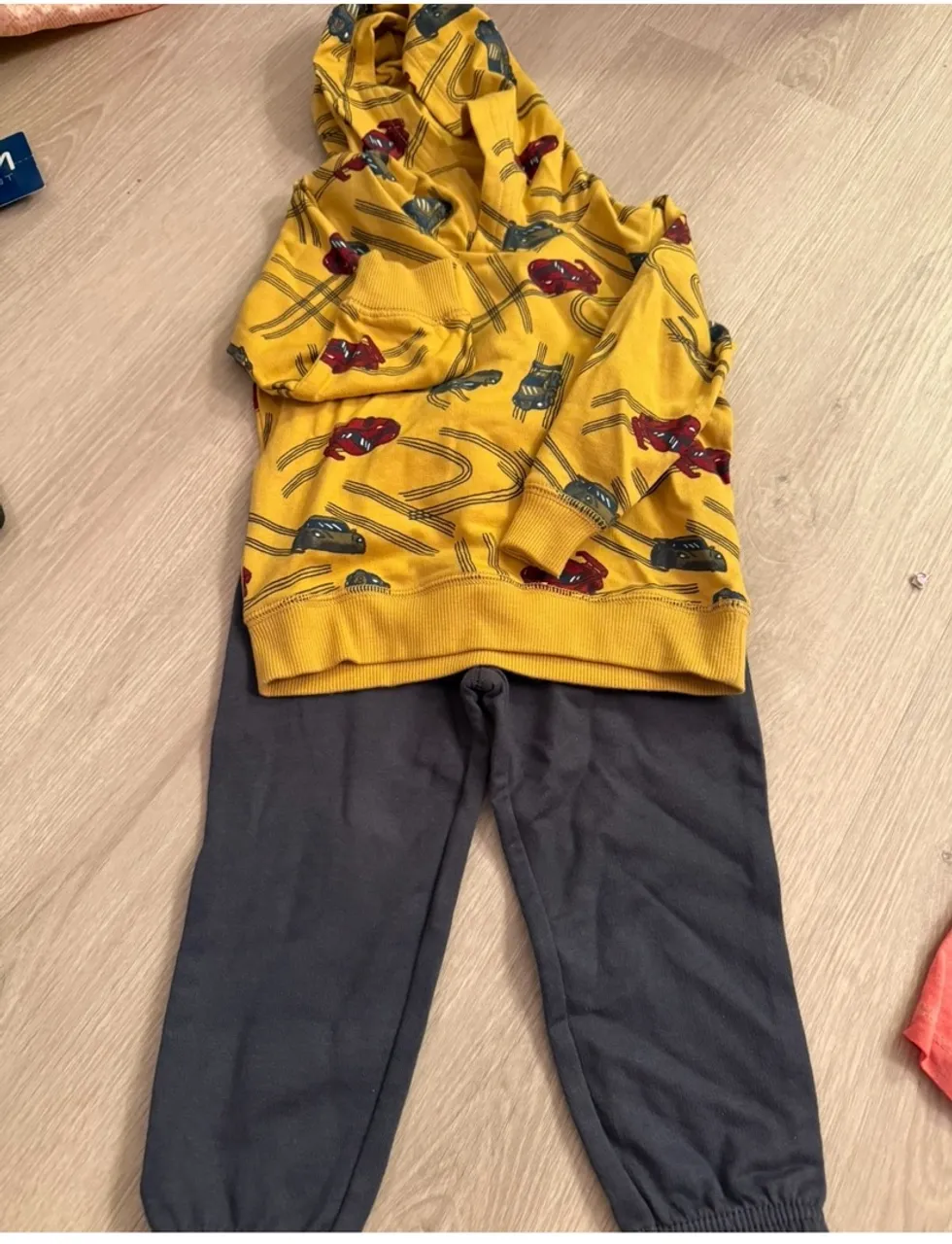 Conjunto Infantil com Estampa de Carros da Carters