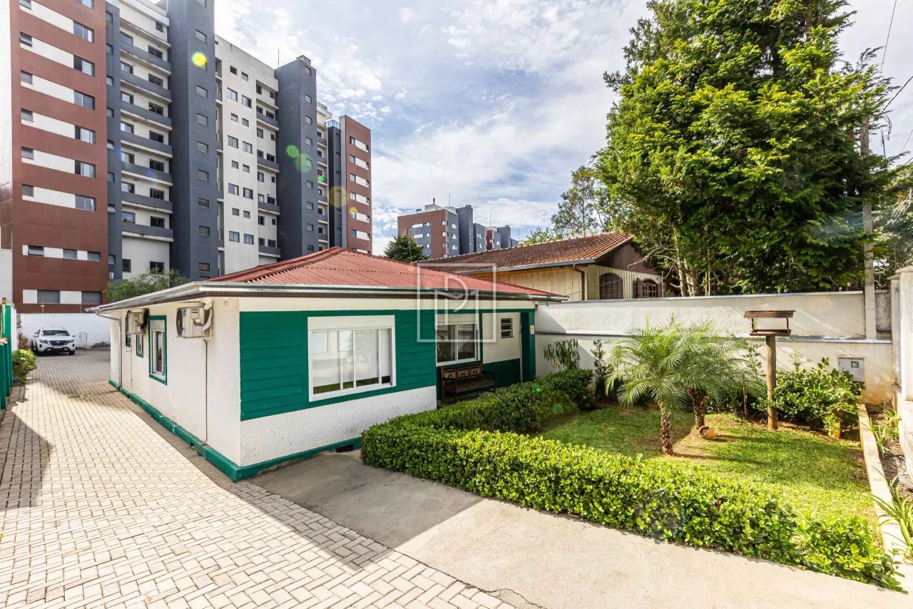CASA COMERCIAL COM QUINTAL NO ECOVILLE